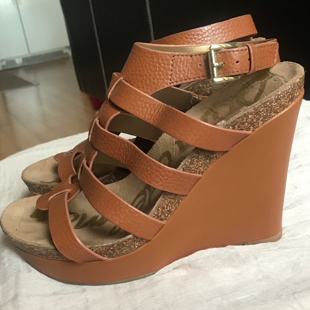 Sam Edelman Nayla Wedge In Saddle Leather